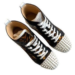 NEW Christian Louboutin Unisex Lou Spikes Sneaker size 40 EU